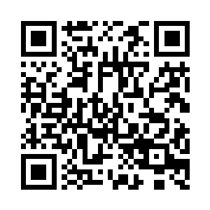 他看着那个穿着繁琐而正式王服的男人二维码生成