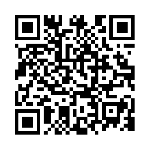 他真的想现在就吻一吻眼前这位职业丽人二维码生成