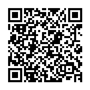 他眼睁睁地看着那把砍断他身体的魔刀正从他的操控舱中离开二维码生成