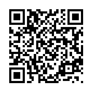 他立即就站在了整个俒州人的对立面上二维码生成