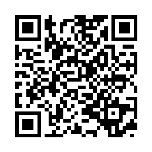 他竟然在剑炉中间发现了一个巨大的火炉二维码生成