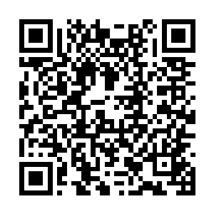 他简直就是人形战车一样不断的撞碎面前的障碍物二维码生成