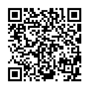 他终于对这个看起来斯文俊俏的年轻人有了更加清晰直接的认识二维码生成