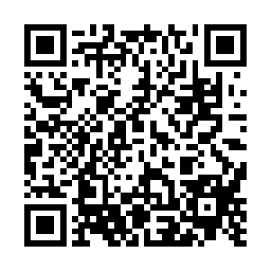 他终于意识到自己心中的不对劲的感觉是从哪里来的了二维码生成