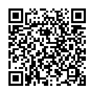 他老子当年追求他母亲的那个时候也是看谁都不爽二维码生成