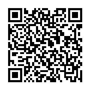 他脑海里就浮现了雨果那带来无数冲击力的光头形象二维码生成