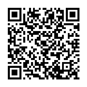 他自己也不能保证百分百不碰到她们胸前的那里二维码生成