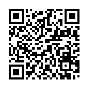 他自然不会选择去硬接敌人的攻击二维码生成