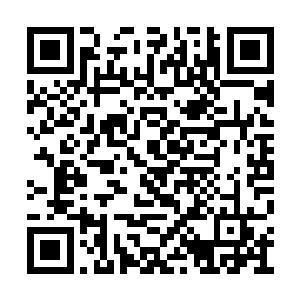 他被以天主教方式安葬在家乡的兹维塔齐尔山上二维码生成