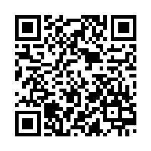 他被身边的罗伯托・卡洛斯叫住了二维码生成