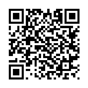 他觉得自己仿佛来到了巨人国一样二维码生成