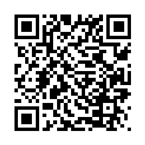 他记得贝芙丽家就住在这里的六楼二维码生成