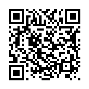 他身边的那些家伙也立马挡在他身前二维码生成