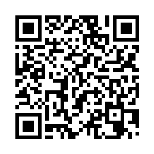 他还在跑动中不停撞击着荣光的右肩二维码生成