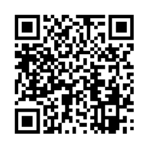 他还得意洋洋的对苏落证明着自己对他的护短二维码生成