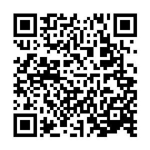 他这一生似乎都已经看得到尽头――一个眼光犀利的商人二维码生成