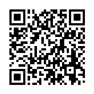 他连看都没看自己鲜血淋漓的手掌一眼二维码生成