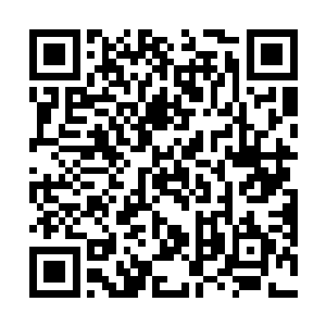他需要在更远距离上也有使用机械瞄具精确射击的能力二维码生成