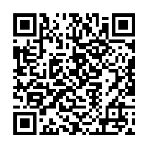 他顺道去看了一下在宾馆里快要憋出青春痘的洪天静二维码生成