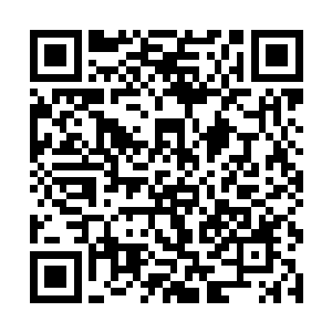 仙人们在地球和星空的繁华区域里往来穿梭的场景了二维码生成