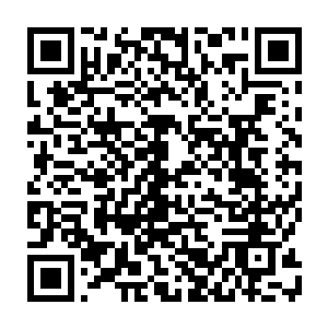 以一个更加恐怖的速度向着后方急速的飞去……一道黑色的幻影就是这样诞生的二维码生成