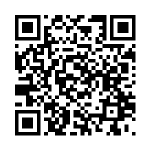 以优雅秀气的动作和风卷残云的速度二维码生成