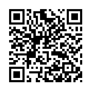 以前的那款竞技游戏三儿就经常玩这一手二维码生成