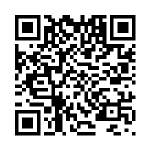 以双剑抵御赫连雪衣一次次的进攻二维码生成