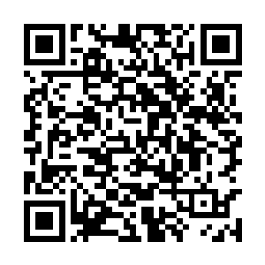 以各种露骨的姿势凝望着每一个走进这座大殿的人二维码生成