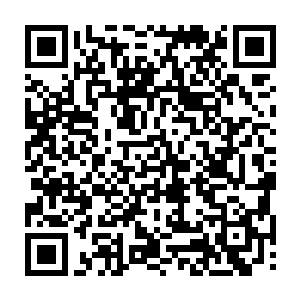 以巴克这样的俯瞰很清晰的觉察到一排排变电设施和变电房都经历过爆炸二维码生成