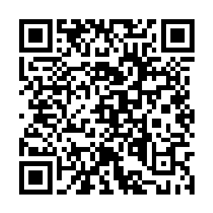 以爹的人品绝不会勉强于我或是拿我的终身攀高枝二维码生成