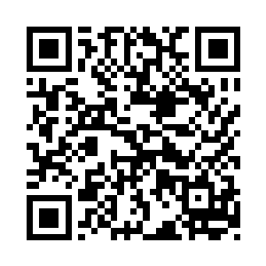 以至于像是呈现出一个气势恢宏的陆地龙卷二维码生成