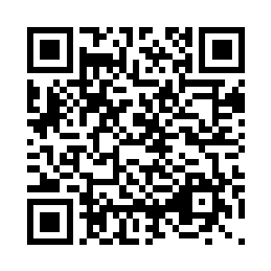 以至于后来他即使是在正常马路上走二维码生成
