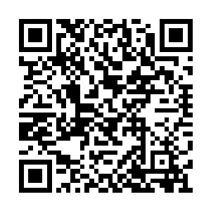 以至于此刻的夏天正在睁着两个大凤眼找旮旯处二维码生成