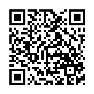 任不凡还没从挨了第一下的惊异中回过神来二维码生成