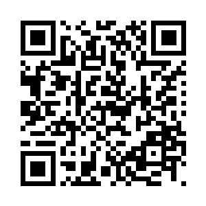 任凭江帆的嘴唇在自己嘴唇上索取着二维码生成