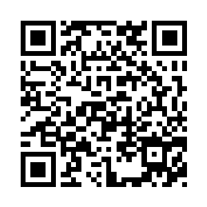 任由男人将自己修长粉嫩的大腿分开后二维码生成