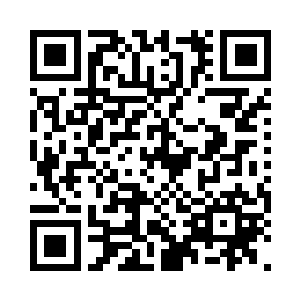 任由这个唯一相信的丫头帮自己擦着眼泪二维码生成