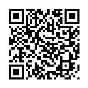 仿佛一艘小船孤独地漂泊在大海上二维码生成