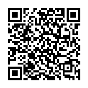 仿佛在乌云之间刺破了一个直径至少数千公里的窟窿二维码生成