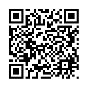 仿佛在这里多呼吸一口空气都要付钱似的二维码生成