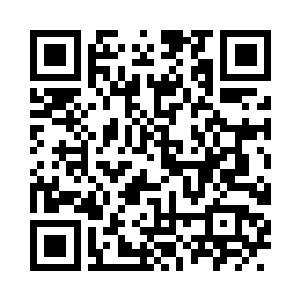 仿佛她的美已经不需要用头发来点缀了二维码生成