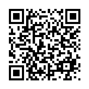 仿佛有一股无形的力量在剑身上凝聚高速旋转二维码生成