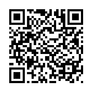 仿佛被谁塞了两根无形的手指进去二维码生成