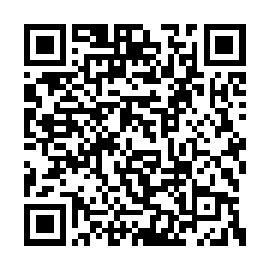 伊兰雪虽然也吃惊黄昌宇竟然是开着轿车过来的二维码生成