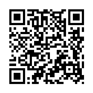 伊莉莎和林颖都被童话餐厅的装修吸引了二维码生成