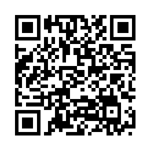 伊诺斯睡眼惺忪地从里面走了出来二维码生成