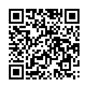 伍曦回头看一眼远处树荫下站着的两位侍女二维码生成