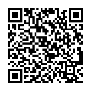 伍曦终于嘿嘿嘿的椅着上半身不知道是哭是笑的转头二维码生成