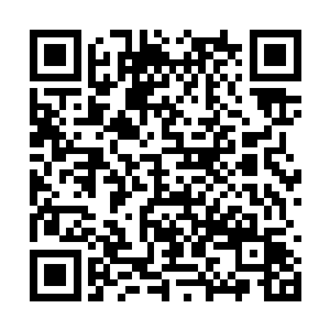 众人惊呼　眼睁睁的看着风清扬身体被吞噬了一般二维码生成